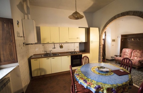 Massa Marittima Apartamento | Apartamento en estilo rústico toscano