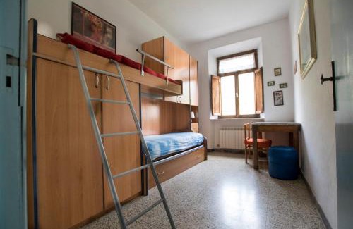 Massa Marittima Apartamento | Rustic Tuscan Apartment