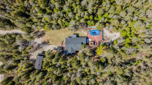 Northern Bruce Peninsula Casa | Rustic Vibes W Pool & Hot Tub - Tobermory