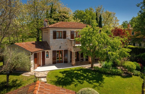 Cehici Villa | Villa Cehici by Villas Guide