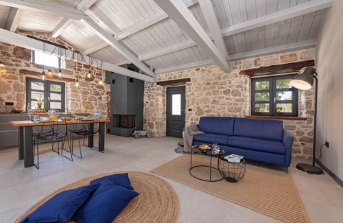Vrznaveri Villa | Villa Dvori by Villas Guide
