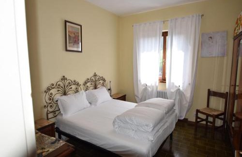 Trarego Viggiona Casa | Rustic Villa with Lake Views