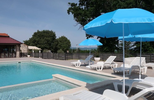Krsan Apartamento | Rustica by Interhome