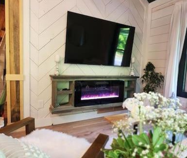 Lake Desolation Casa | Rustica Retreats Cottage