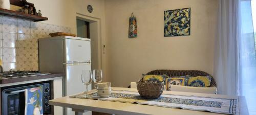 Valderice Chalet De Esquí | RUSTICO FRA IL VERDE E IL MARE a LIDO VALDERICE