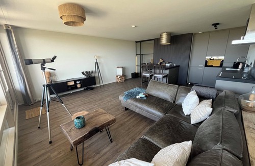 Municipality of Velsen Condominio | Rustig Appartement met Uitzicht op zee