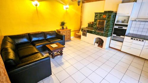Kasperske Hory Apartamento | Rustikale und grosszügige Ferienwohnung