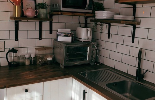 Tamahere Cabina | Rustling Oaks Tropical Tiny House