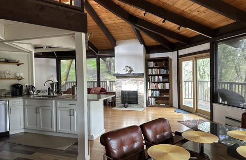 St. Helena Casa | RustRidge House, two bedroom two bath home