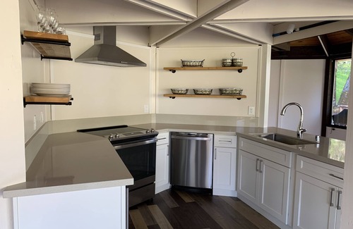 St. Helena Casa | RustRidge House, two bedroom two bath home