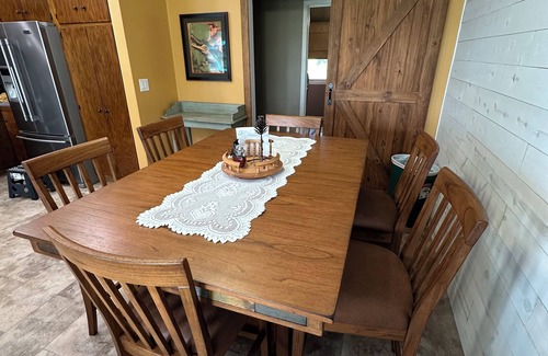 Grand Island Cabina | Rusty Flatts-Countryside Retreat Just Outside Grand Island – Sleeps up to 8