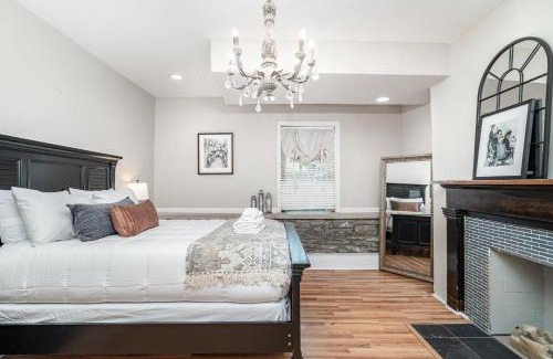 Rutledge Hill Casa | Rutledge After Dark - Walk to Broadway & The Gulch