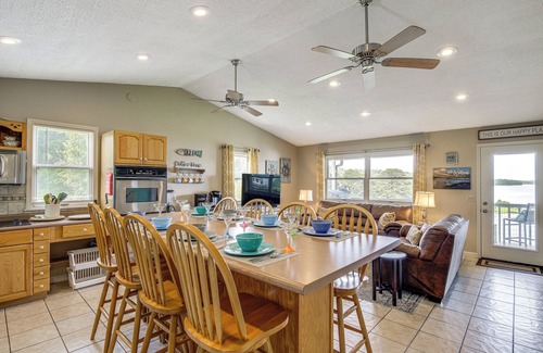 Rutledge Casa | Rutledge Hilltop Home on Cherokee Lake w/ Decks!