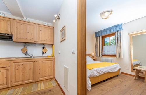 Tarvisio Apartamento | Rutte Small Yellow Apartment