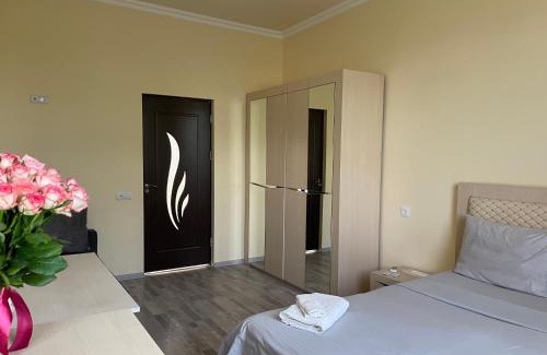 Yerevan Casa | Ruz & Arian Near Zvartnots Airport