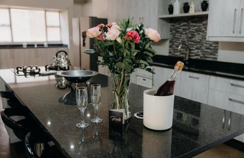 Hazyview Casa | Ruzelle Family House
