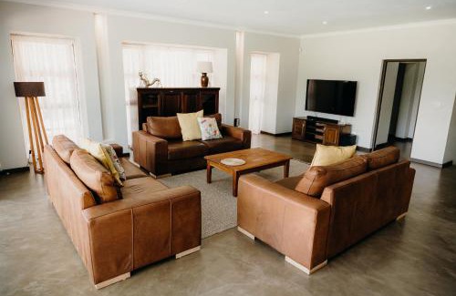 Hazyview Casa | Ruzelle Family House