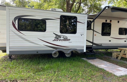 Christmas Casa | RV Apartment near Disney, Universal Parks, and all of Orlando's attractions.