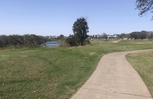 Brownsville Alquiler De RV | RV at Riverbend Golf Resort Lot For Rent