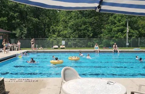 Jones Mills Alquiler De RV | RV Campsite, or tent in the Laurel Highlands