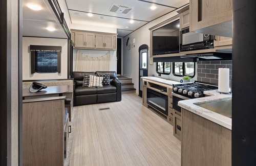 Buford Casa | RV Delivery & Set up - Bohemian Dream