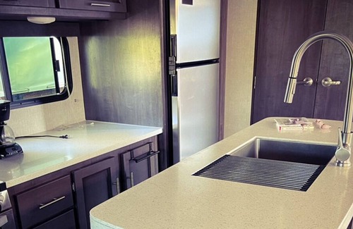 Putnam Hall Casa | RV Glamping At Animal Sanctuary