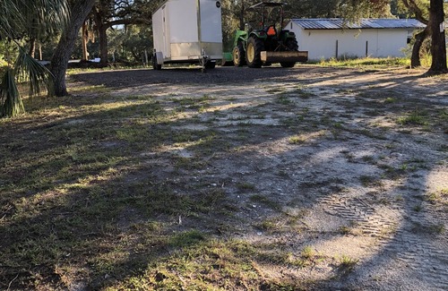 Horseshoe Beach Alquiler De RV | RV LOT 1 with FULL HOOKUP *Salt Lot*