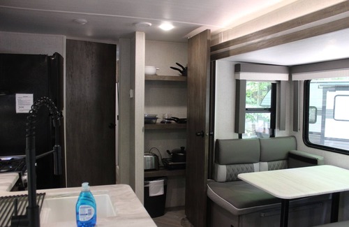Empire Alquiler De RV | RV Rental #14 Sleeps 6 people