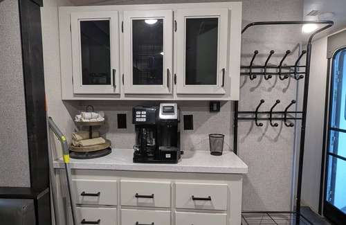 Puyallup Casa | RV Retreat on Green Thumb urban farm