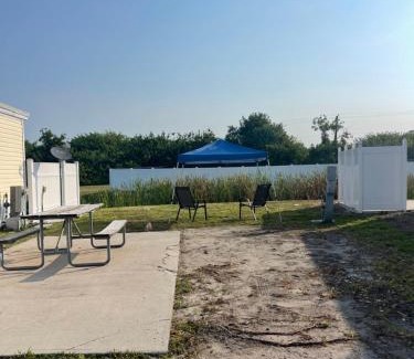Port Charlotte Otro | RV SITE FOR RENT BY GLAMPERS CAMP 30AMP FULL HOOKUP