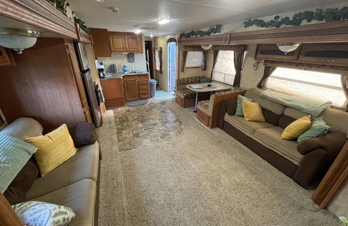 Dandridge Casa | RV There Yet Roomy, Modern Camper on Lake Douglas near Gatlinburg & Pigeon Forge