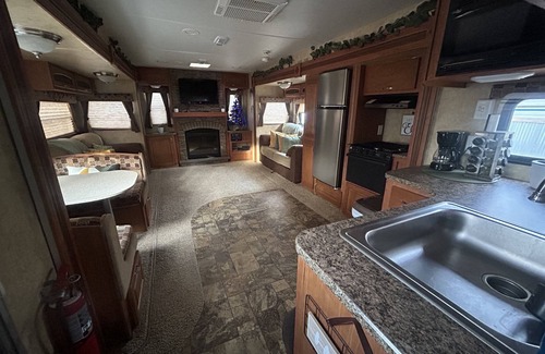 Dandridge Casa | RV There Yet Roomy, Modern Camper on Lake Douglas near Gatlinburg & Pigeon Forge