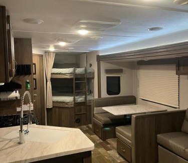 Robertsdale Otro | RV with Pool & Countryside Views