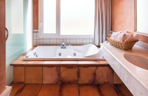 Tossa de Mar Hotel | RVHotels Vila de Tossa