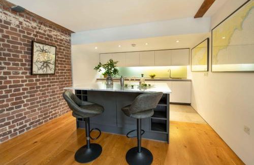 Plymouth Apartamento | RWY Suite58 Luxury 2 Bed Apartment with optional parking