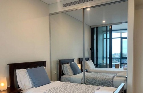 Ryde Apartamento | Ryde · In the Middle of Sydney with Beautiful River View