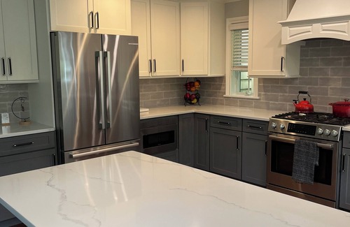Merrick Casa | RYDER CUP ENTHUSIASTS: 11 miles from Bethpage Black. Spacious 4 bedroom home.