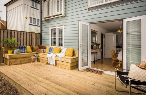 Camber Cabaña | Rye Bay House - una cabaña con capacidad para 8 personas en 4 habitaciones