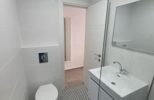 Bat Yam Apartamento | Ryo 12 דירת סטודיו ליד חוף הים לנופש מושלם