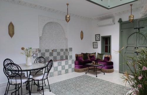Riad Zitoun Jdid Casa | RZ22, 5 min de Jemaa El Fna, 4 Pers, Fibre Optique Wi-Fi