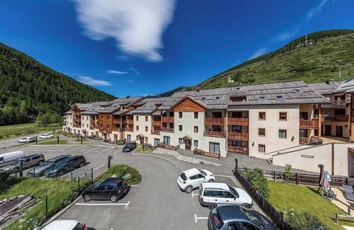 Abries Condominio | Séjour alpin cosy | Piscine & sauna | Ski à Abriès
