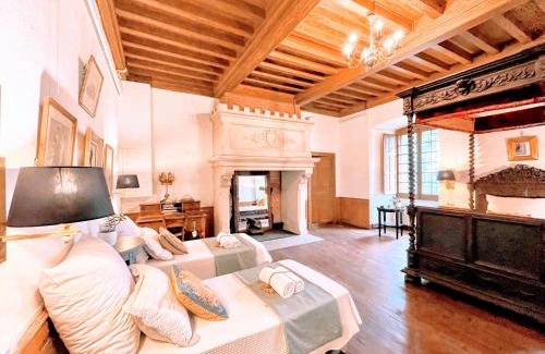 Castelnau-Valence Apartamento | Séjour de Rêve au Château