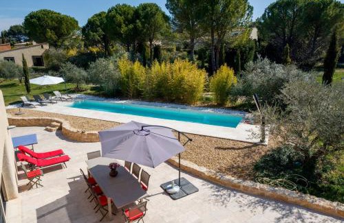 La Roque-sur-Pernes Casa | Sérénité en Provence, Climatisée