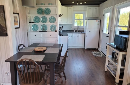 Northern Bruce Peninsula Casa | síocháin ("Peace" in Gaelic) Waterfront Chalet