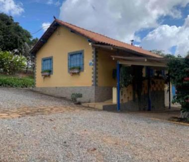 Tres Pontas Cabina | Sítio Casa de Boneca