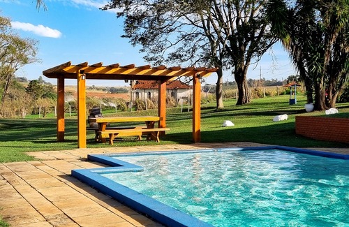 Sete Barras Casa | Sítio Enooorme, c/ Lazer Completo!! Amplo Espaço e Exclusividade!!!