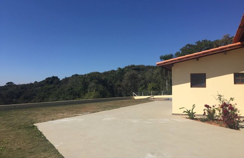 Ibiuna Casa | Site Gir Una - Ibiúna - ¡Excelente ubicación!