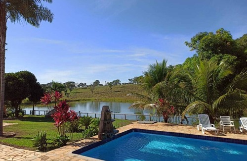 Hidrolandia Casa | Sítio Recanto da Paz with heated pool
