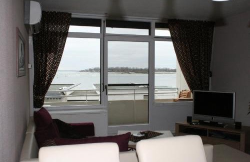 Fehmarn Apartamento | Südstrand-Apartment 2 "Ostseeblick"