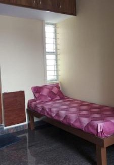 Narasapura Hotel | S G R Paradise